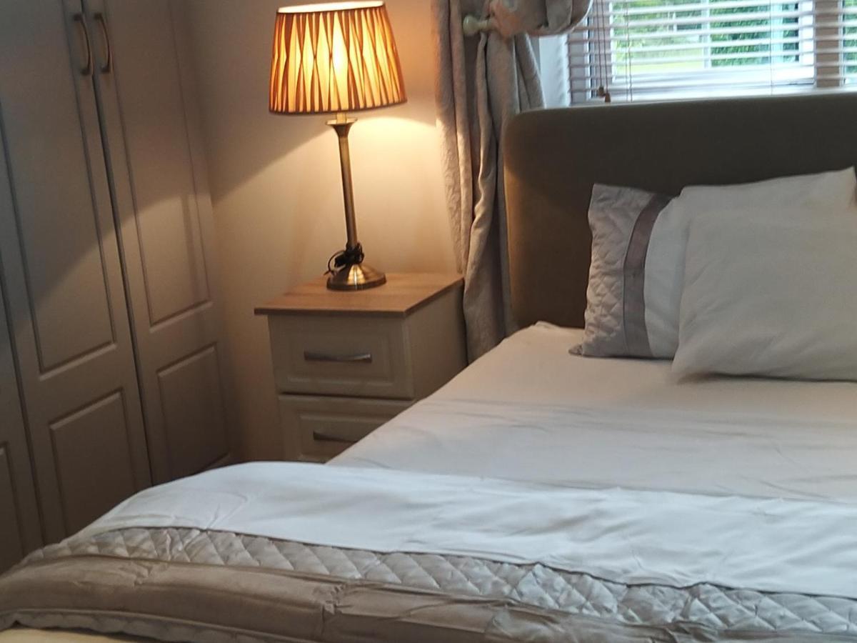 Westhouse Cafe N39 E0A6 Bed & Breakfast Longford Exterior foto
